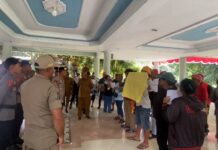 Tolak Proyek Geothermal, FMPT Geruduk Kantor Bupati Halbar