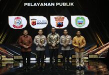 Bupati Ubaid Raih Penghargaan Pelayanan Publik di Pimpinan Daerah Award 2026